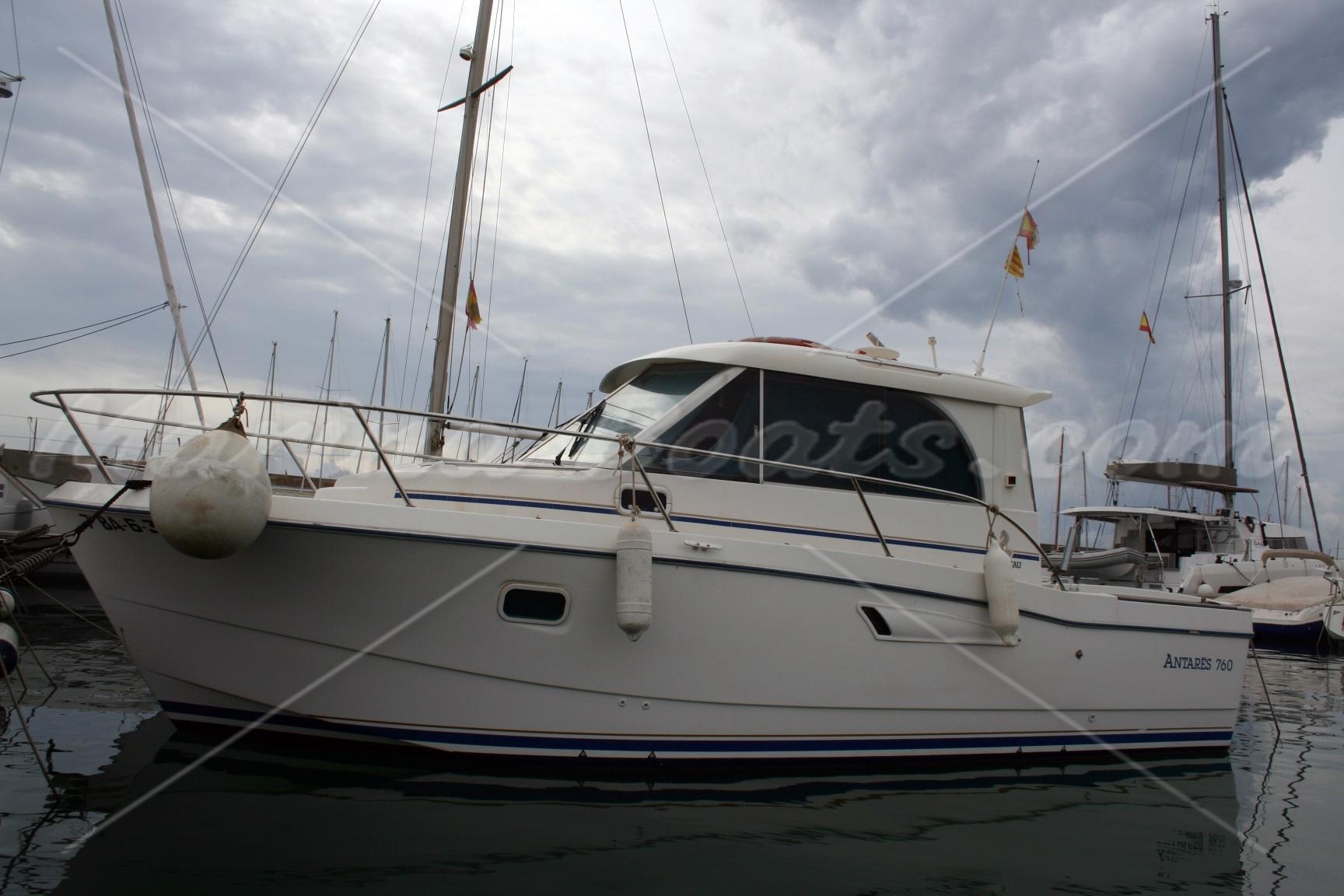 Beneteau Antares 760