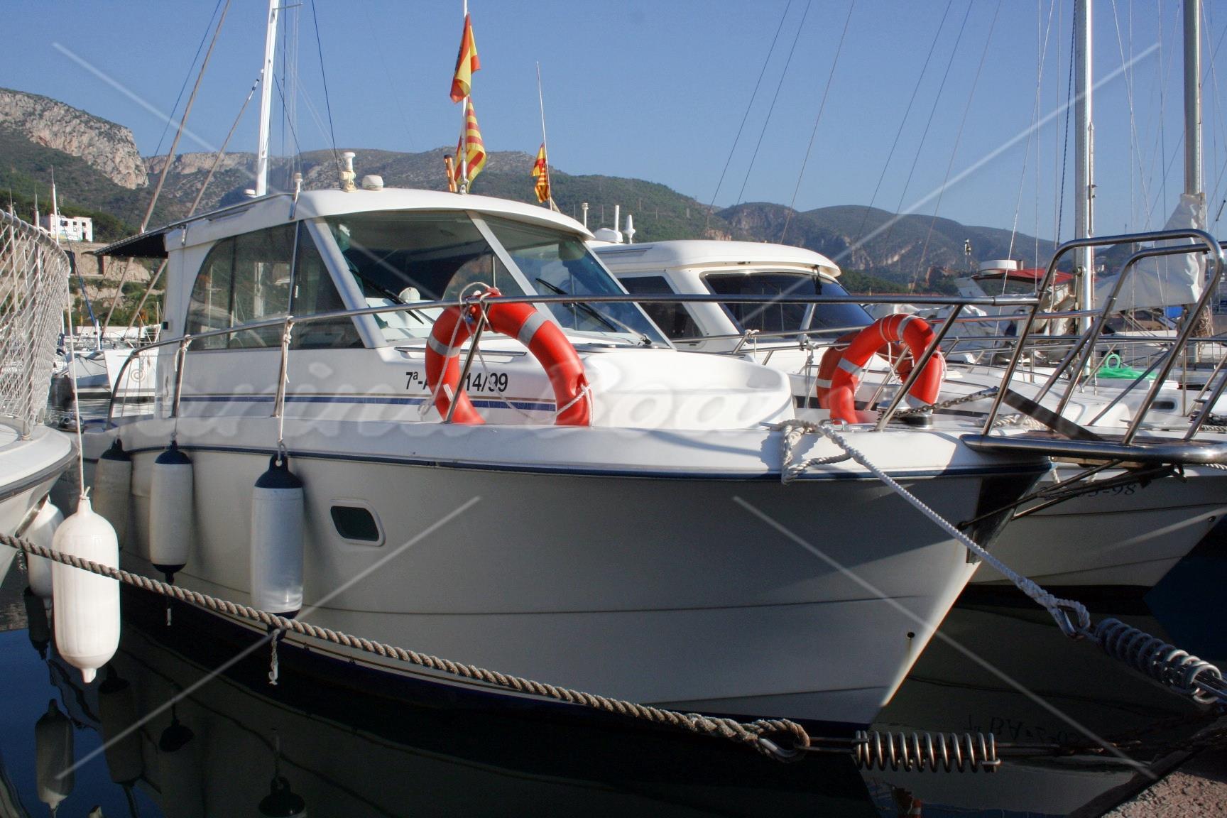 Beneteau Antares 760