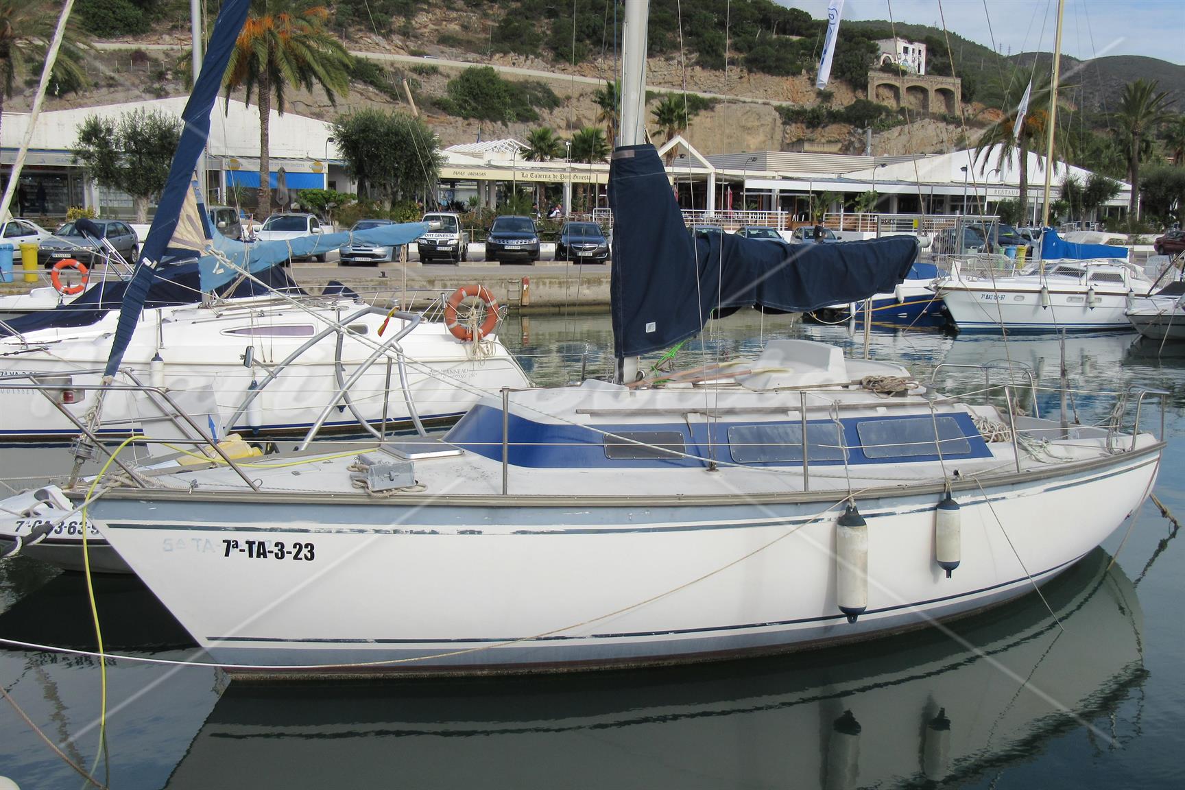 Dufour 28