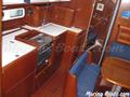 Beneteau Oceanis 411 Interior cocina.