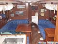 Dufour 40 Performance interiores cabina 