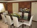 Azimut 105 Mesa comedor