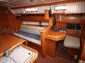 Bavaria 36 Cruiser Cabina por estibor 