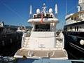 Sunseeker 88 Yacht Vista de popa.