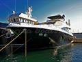 Sunseeker 88 Yacht Barco en el agua.