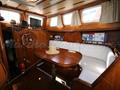 Belliure Endurance 35 Ketch Panoramica por estibor sin cortinas 