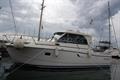 Beneteau Antares 760 de costado 