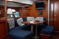 Beneteau Oceanis Clipper 393 Dinette por babor 