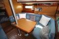 Jeanneau Sun Odyssey 36i Dinette por estribor 